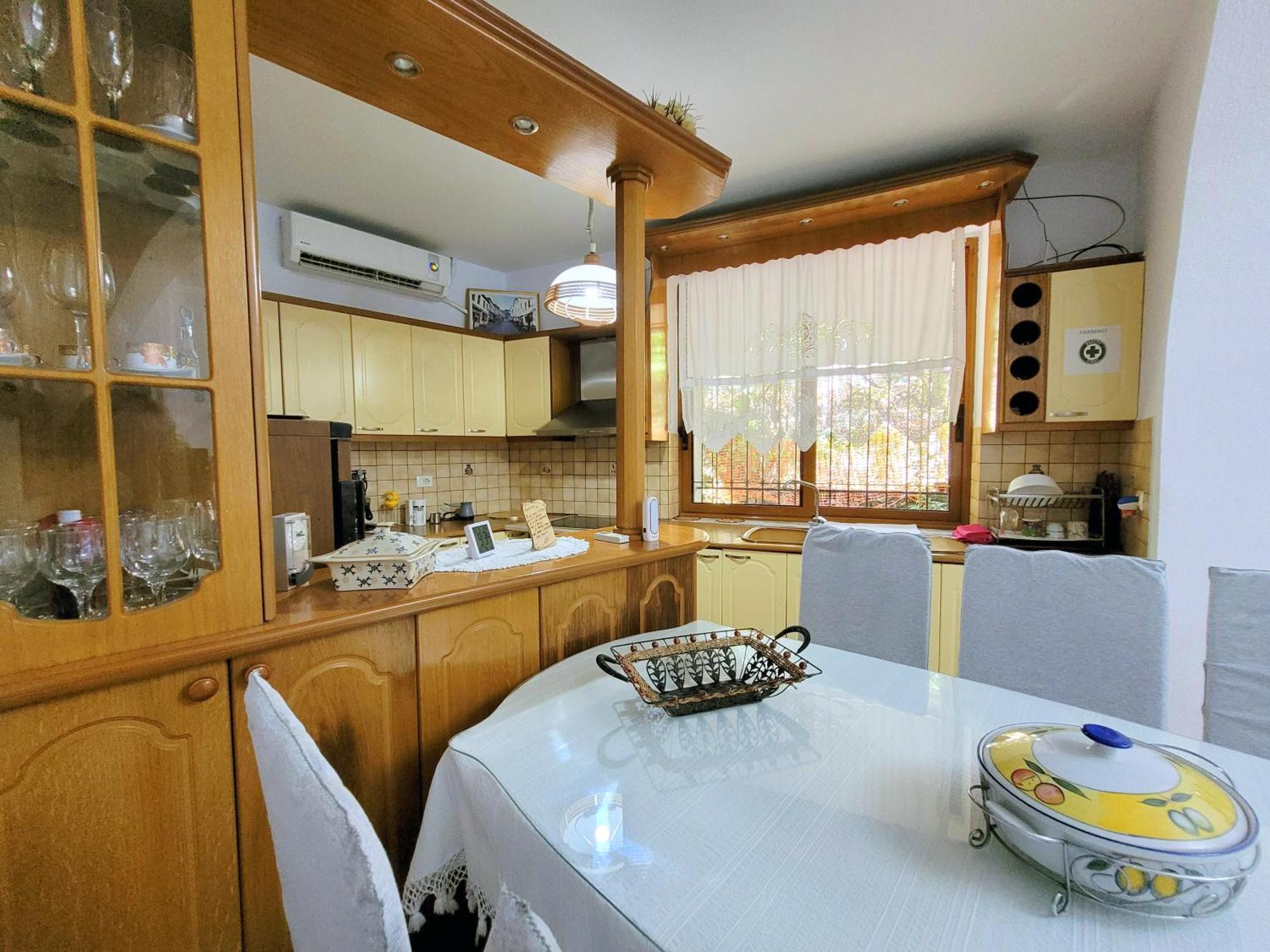 Marbi Guest House Gjirokastër 외부 사진